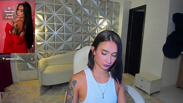 Snapshot of hellen_tease chatting on 07-01-26, 12:29 hellen tease online show from 07-01-26, 12:29