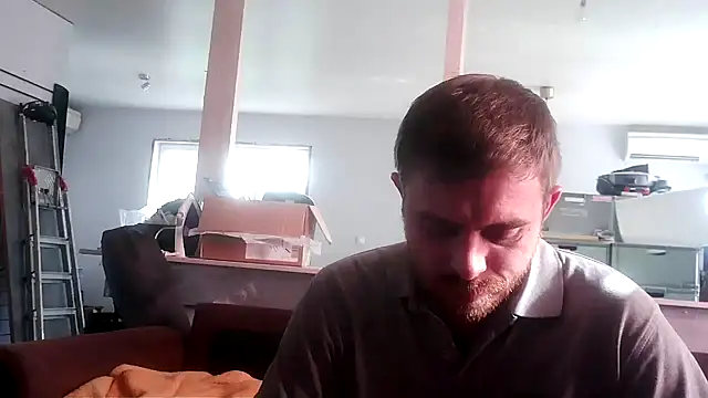 Snapshot of Bikerhot883hd chatting on 10-16-25, 10:49 Bikerhot883hd online show from 10-16-25, 10:49