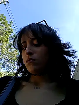 Snapshot of Mikasa-Ackerman chatting on 10-01-25, 08:48 Mikasa-Ackerman online show from 10-01-25, 08:48