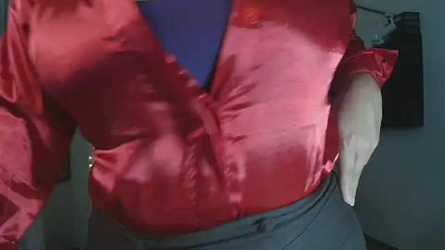 Snapshot of samanthahut1 chatting on 12-16-25, 10:48 samanthahut1 online show from 12-16-25, 10:48