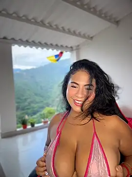 samanthahut1 online show from 07-12-26, 08:11