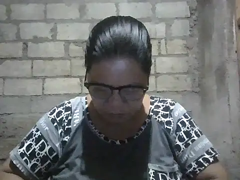 Snapshot of xxbernxxx chatting on 09-13-25, 03:23 xxbernxxx online show from 09-13-25, 03:23