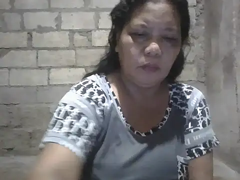 Snapshot of xxbernxxx chatting on 10-10-25, 08:19 xxbernxxx online show from 10-10-25, 08:19