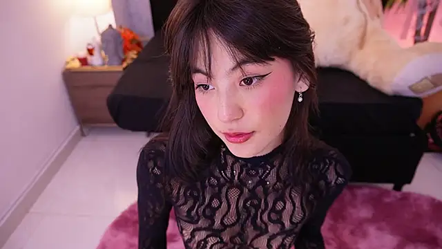 Snapshot of Aitana_Jhons chatting on 10-26-25, 12:33 Aitana Jhons online show from 10-26-25, 12:33