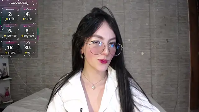 Snapshot of sarah_saenz_ chatting on 09-13-25, 04:23 sarah saenz online show from 09-13-25, 04:23