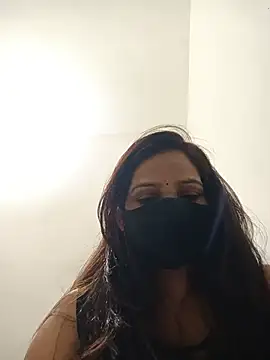 Snapshot of soni_yhakur chatting on 06-15-26, 01:52 soni yhakur online show from 06-15-26, 01:52