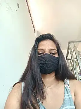 Snapshot of soni_yhakur chatting on 06-17-26, 12:46 soni yhakur online show from 06-17-26, 12:46