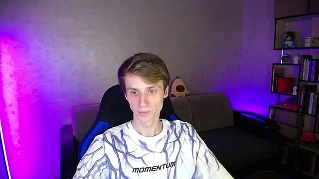 Snapshot of yes_cute_boy_ chatting on 11-05-25, 07:14 yes cute boy online show from 11-05-25, 07:14