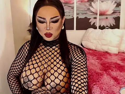 Snapshot of TRANSLUNAA chatting on 09-22-25, 04:14 TRANSLUNAA online show from 09-22-25, 04:14