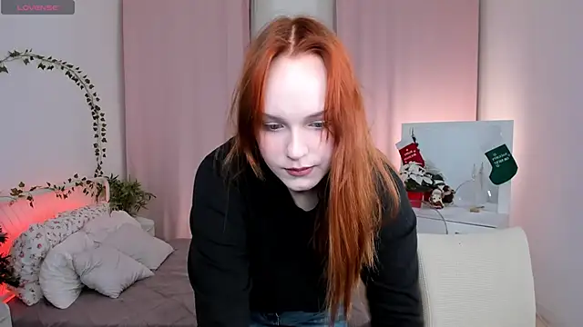 Molly Parker online show from 12-19-25, 11:06