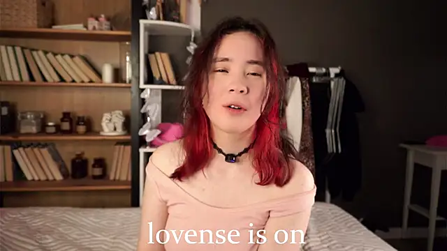 Snapshot of AlbertaClack chatting on 11-07-25, 11:43 AlbertaClack online show from 11-07-25, 11:43