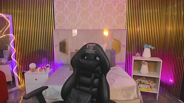 Snapshot of Shinedark_tay1 chatting on 09-11-25, 03:28 Shinedark tay1 online show from 09-11-25, 03:28