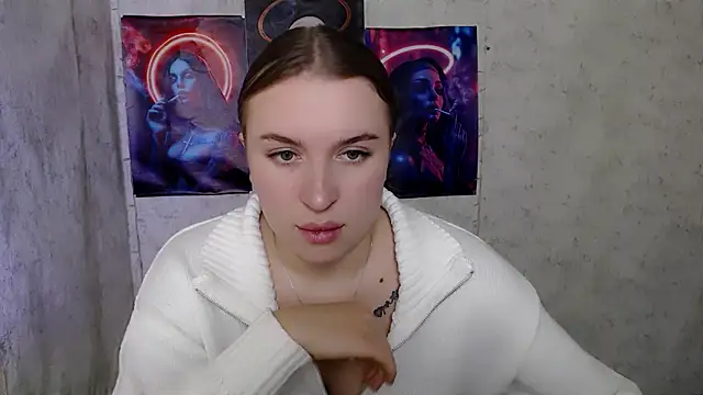 JuliaTopp  online show from 10-14-25, 01:01