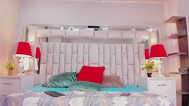 Snapshot of mia_rousse25 chatting on 10-04-25, 01:09 mia rousse25 online show from 10-04-25, 01:09