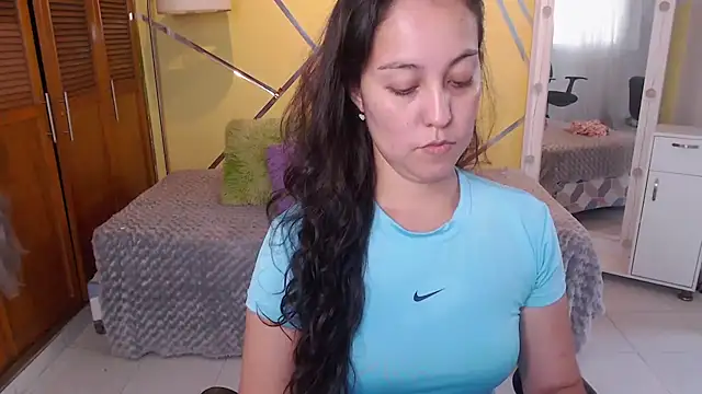 shirleyrojas online show from 10-28-25, 08:00