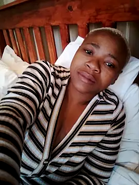 Snapshot of missboobiesSA chatting on 10-22-25, 03:40 missboobiesSA online show from 10-22-25, 03:40