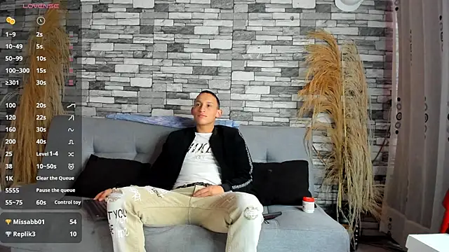 Masterblue hot online show from 11-10-25, 07:24