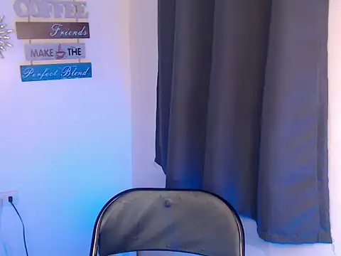 Snapshot of urcumjp chatting on 10-05-25, 03:43 urcumjp online show from 10-05-25, 03:43