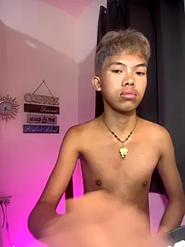 Snapshot of urcumjp chatting on 11-11-25, 11:16 urcumjp online show from 11-11-25, 11:16