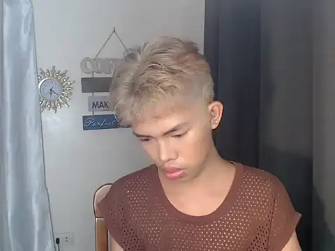 Snapshot of urcumjp chatting on 11-13-25, 11:03 urcumjp online show from 11-13-25, 11:03