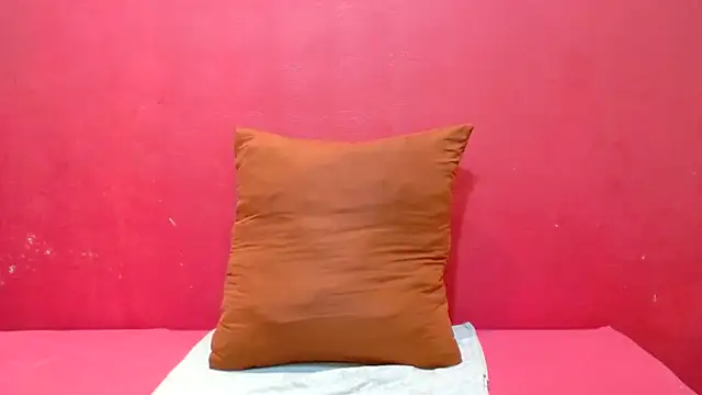 Snapshot of GlowGoddessxx chatting on 10-27-25, 02:59 GlowGoddessxx online show from 10-27-25, 02:59