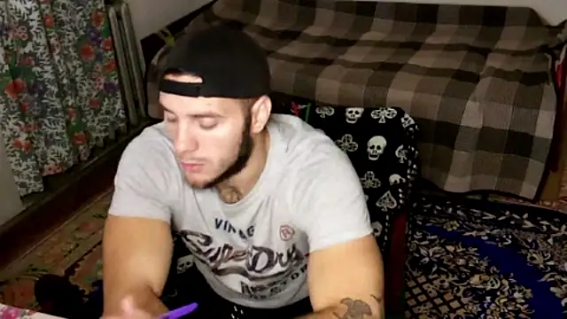 Snapshot of Jordan1Dior chatting on 10-01-25, 06:19 Jordan1Dior online show from 10-01-25, 06:19