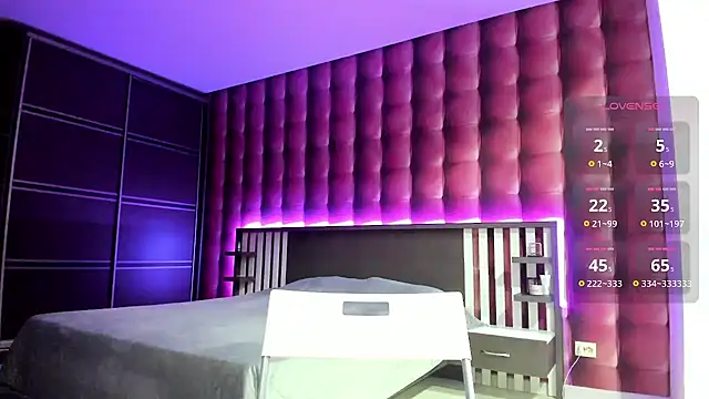 Snapshot of I_am_your_diamond chatting on 11-15-25, 08:16 I am your diamond online show from 11-15-25, 08:16