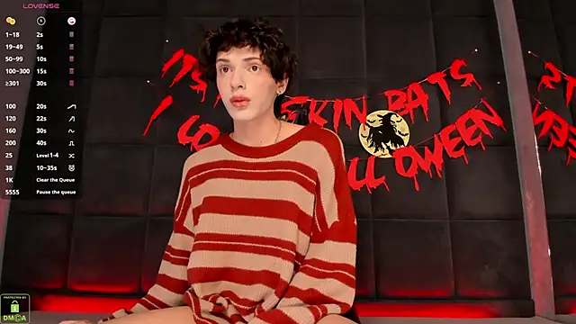 Snapshot of ColeStorm chatting on 10-26-25, 09:10 ColeStorm online show from 10-26-25, 09:10