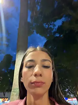 -juicy  online show from 04-10-26, 11:20