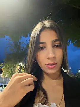 -juicy  online show from 06-18-26, 11:31