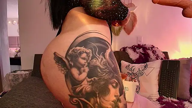 Claiborne Morris online show from 11-30-25, 06:23