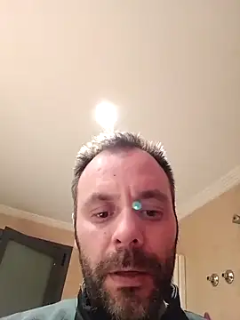 Snapshot of manchego85 chatting on 10-12-25, 01:48 manchego85 online show from 10-12-25, 01:48