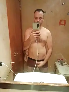 Snapshot of manchego85 chatting on 10-29-25, 05:04 manchego85 online show from 10-29-25, 05:04