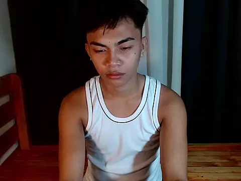 Snapshot of urguy_marco chatting on 09-24-25, 11:02 urguy marco online show from 09-24-25, 11:02