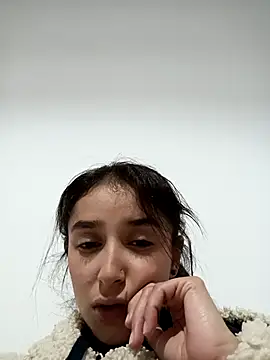 Snapshot of CandyFoxter_ chatting on 11-06-25, 08:43 CandyFoxter online show from 11-06-25, 08:43