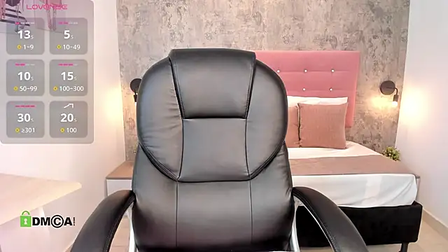 Snapshot of Dulcerose_01 chatting on 09-19-25, 12:34 Dulcerose 01 online show from 09-19-25, 12:34