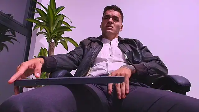 ALPHA DOMINUS  online show from 03-17-26, 04:06