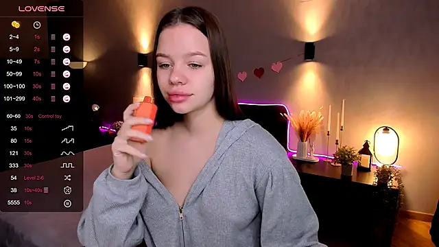 Snapshot of marydreams_ chatting on 11-15-25, 01:58 marydreams online show from 11-15-25, 01:58