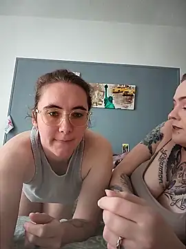 AndHerXO online show from 03-06-26, 12:01