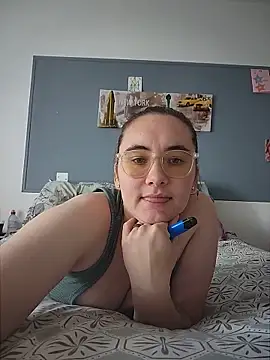 AndHerXO online show from 06-09-26, 11:55