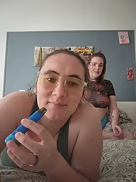 AndHerXO online show from 07-26-26, 02:46