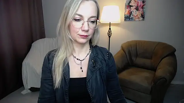 Snapshot of Ava_Elior chatting on 09-11-25, 07:08 Ava Elior online show from 09-11-25, 07:08