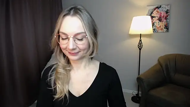 Snapshot of Ava_Elior chatting on 10-29-25, 10:06 Ava Elior online show from 10-29-25, 10:06