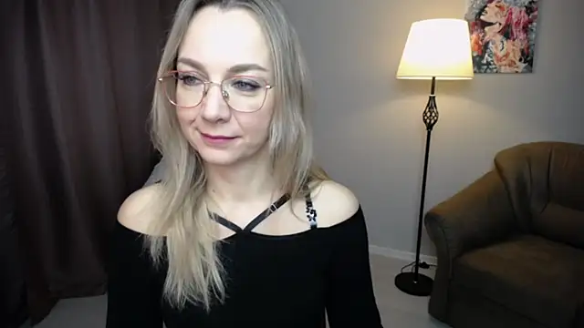 Snapshot of Ava_Elior chatting on 11-09-25, 05:50 Ava Elior online show from 11-09-25, 05:50