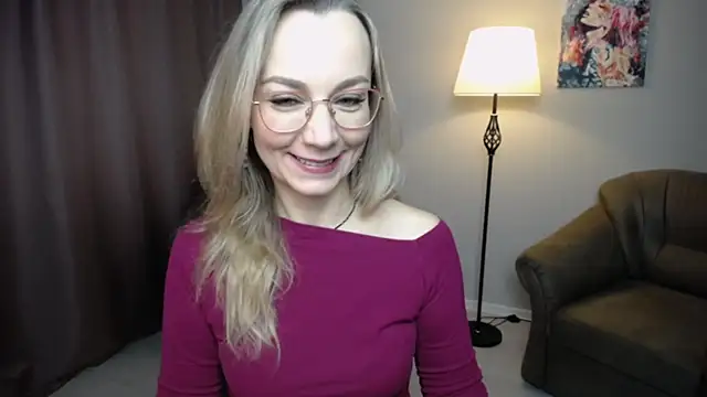 Snapshot of Ava_Elior chatting on 11-16-25, 05:57 Ava Elior online show from 11-16-25, 05:57