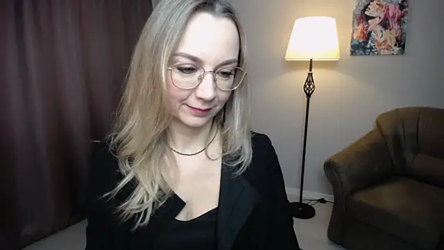 Snapshot of Ava_Elior chatting on 11-20-25, 09:31 Ava Elior online show from 11-20-25, 09:31