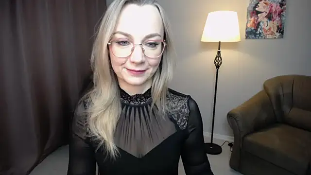 Snapshot of Ava_Elior chatting on 11-21-25, 06:12 Ava Elior online show from 11-21-25, 06:12