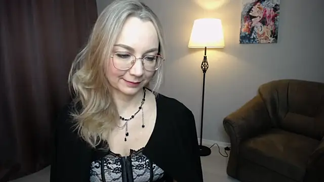 Snapshot of Ava_Elior chatting on 11-30-25, 06:17 Ava Elior online show from 11-30-25, 06:17