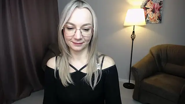 Ava Elior online show from 01-15-26, 12:10