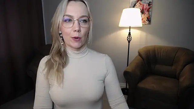 Snapshot of Ava_Elior chatting on 04-27-26, 09:40 Ava Elior online show from 04-27-26, 09:40